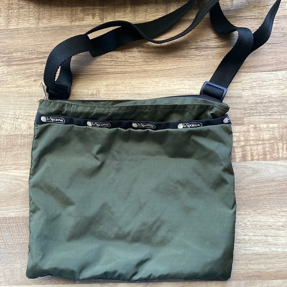 Lesportsac purse